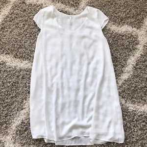 White dress- NWOT. Size M